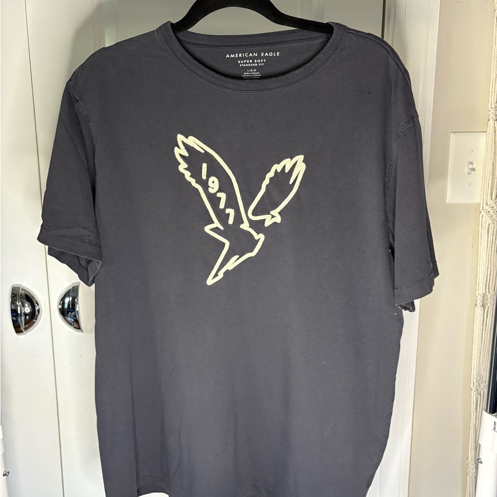 American Eagle Outfitters Charcoal Graphic Tee